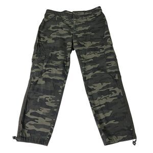Social Standard by Sanctuary Green Camo Cargo Pants Women's Size Large